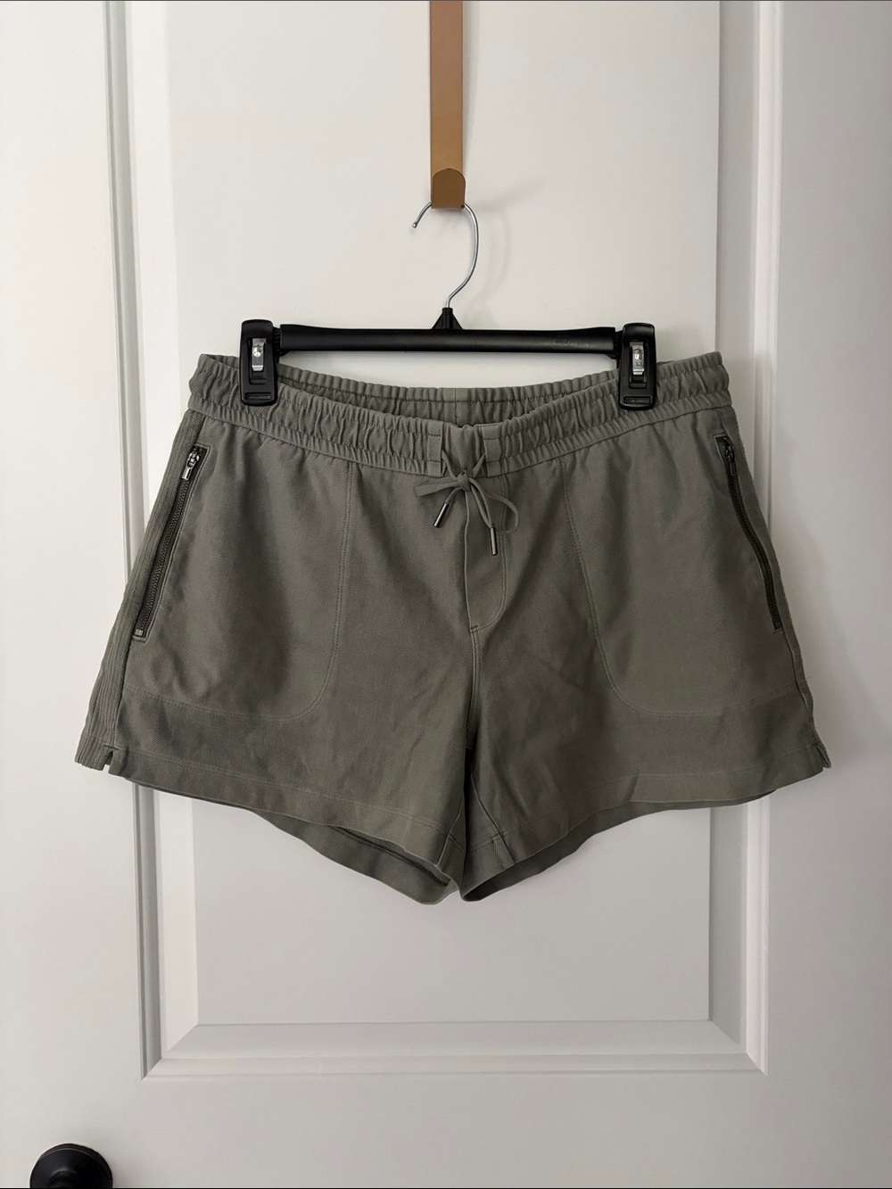 Like New Athleta Farallon shorts